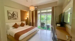 Pico de Loro 2 BD Garden Loft with Lagoon View - Image 2