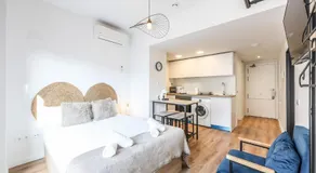 Elegant Studio with Private Terrace by RentitUP - Image 2