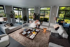 Luxe Boutique Hotel Logan Landing - Image 2