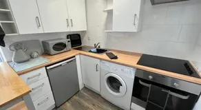 88, Two bed Chalet on Belle Aire Holiday Park - sleeps 5, pet friendly, bed linen and towels included plus onsite entertainment available - Image 3