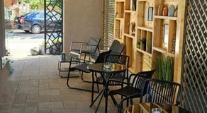 Guest House Family - Image 3
