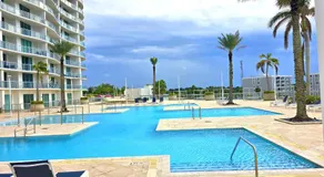Lux in Black 2BR, Bay, Pool Ocean Views - Image 3