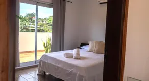 Depto privado con gran terraza y parking gratis - Image 2