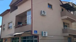 Green Apartment - Image 4