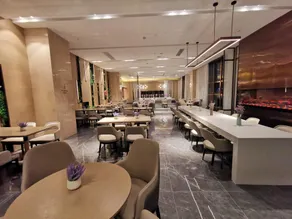 Lavande Hotel Wuxi East Railway Station - Image 2
