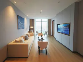 See you at the summit, nestled against the mountain, Huangting Hotel - Image 4