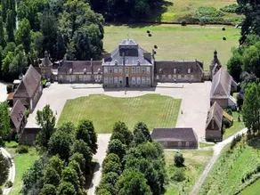 Bed  breakfast in chateau in Allier - Image 1