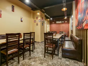 Flagship Hotel Royal Kingz - Image 5