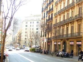 Hostal Live Natura Barcelona - Image 3