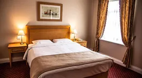Gullane's Hotel - Image 2