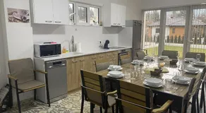 SUGARFAME- Guest House - Image 5