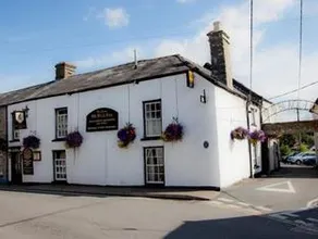 The Old Black Lion - Image 4