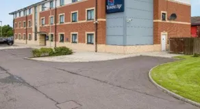 Travelodge Glenrothes - Image 4
