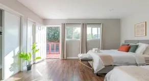 Spacious 3BR/2BA Near LAX and SoFi Stadium - Image 2