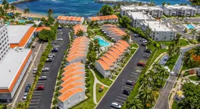 Beautiful Ocean Villa by the Beach and Pool - Image 4
