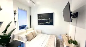 Modern 2 Bedroom Apartment 20 Min to Times Square Sleeps 6 - Image 2