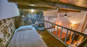 "PefkoPetro" Traditional House - Image 2