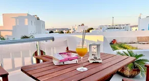 Anita Rooms & Suites Milos - Image 3
