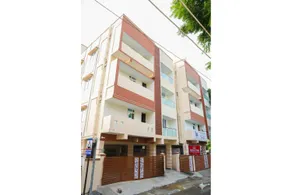 Redfox Service Apartment - DLF - Image 2