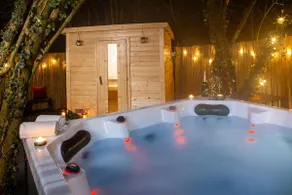 Haltestelle Glauburg  - Sauna & Whirlpool - Image 3