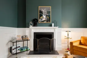 The St John's Wood Heart - Modern 3BDR Home with Study, Garden & Parking - Image 4