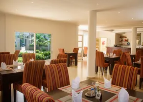 Rosewood by Amaryllis Lilongwe - Image 4
