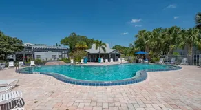 Condo with Pool, Gym, Golf, Jacuzzi and Game Areas - Image 3