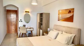 Asteri Hotel - Image 2