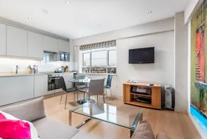 NELL GWYNN HOUSE - Charming One Bedroom Apartment with Air Con, Sloane Square, London - Image 2