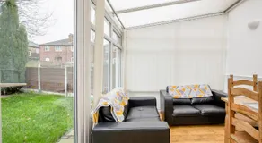 5-bedroom home in trendy Dibsbury area Manchester with parking - Image 5