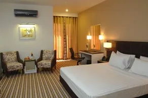 West Inn Hotel Faisalabad - Image 2