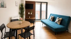 The Works-Fresh 2bed in centre, opposite Arndale. - Image 2