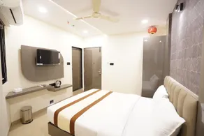 Hotel Lancaster - Image 2