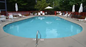 Zoders Inn and Suites - Image 5