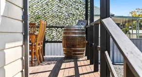 HOLIDAYS ON LOVE STREET / HUNTER VALLEY - Image 3