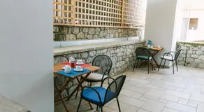 Maistros Kardamyli Apartments - Image 5