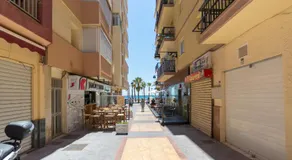MalagaSuite Puerto de Fuengirola Apartamentos - Image 5