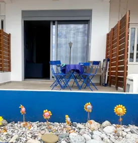 Charaki Escape Chic Studio with Seafront Patio - Image 2