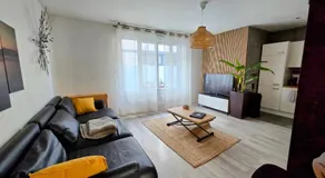 Le Rive Gauche by Beds76, Grand Parking - Image 2