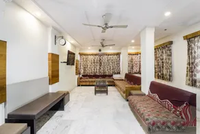 OYO 45122 Hotel Asopalav - Image 5
