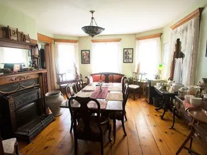 Dancing Bear Guest House - Image 4