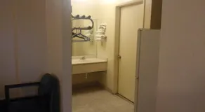 Evergreen Inn - Image 3