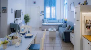 Shades of Blue Seaview House - Image 3