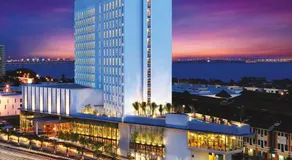 Queensbay Mall, Up to 5 Pax, 2 Bedrooms, 1 Bathroom, 1 Car Park by Star Home - Image 3