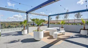 The Aristocrat-Central Mid Century Luxe Dual Suite 2BR 2BA Gym and Free Parking - Image 4
