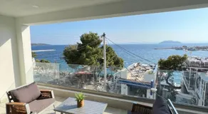 Wide Blue Luxury Boutique Suites - Image 3