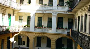 Smile-Inn Budapest - Image 2