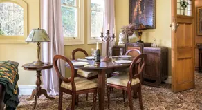 Sassafras village stay - historic home sleeps 4 - Image 4