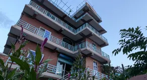 Indralok Hotel and Sky Garden - Image 4