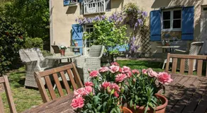 Sous le Chateau - Romantic Riverside B&B Beneath a Medieval Chateau - Image 3